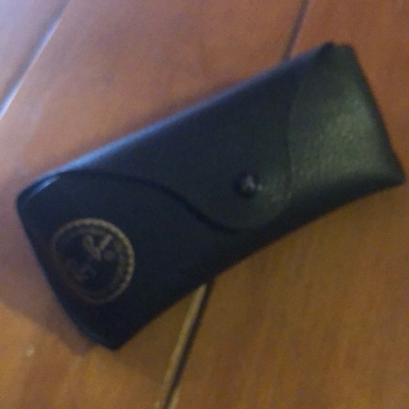 Ray-Ban sunglasses - Picture 5 of 5